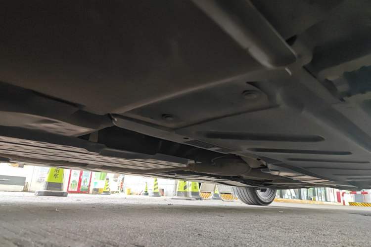Used Mercedes-Benz E-Class 2021 Facelift E 260 L Sport Edition Chassis Front Left