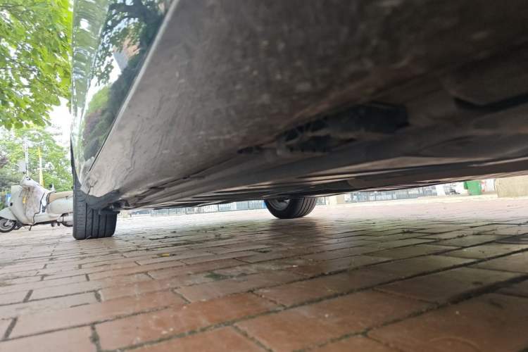 Used Mercedes-Benz E-Class 2021 E 300 L Premium Edition Chassis Front Right