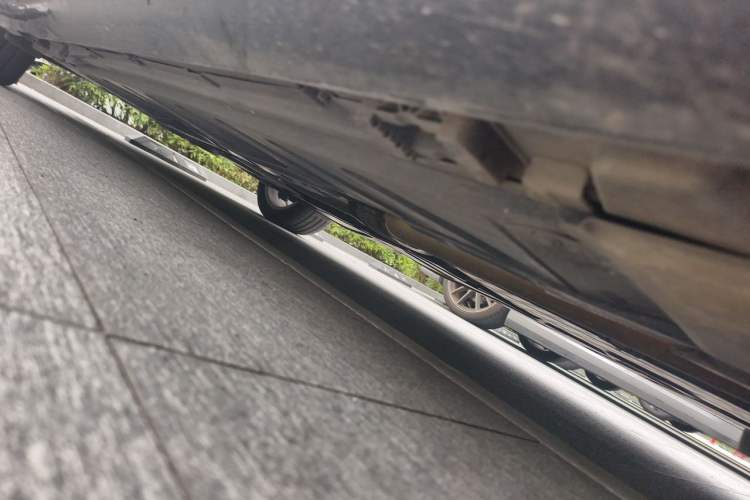 Used Mercedes-Benz E-Class 2021 Restyled E 300 L Sporty and Stylish Edition Chassis Front Right