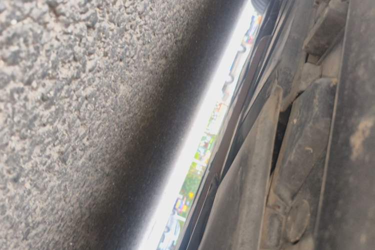 Used Mercedes-Benz E-Class 2021 E 300 L Sporty and Stylish Model Chassis Front Right
