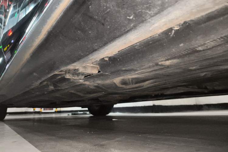 Used Mercedes-Benz E-Class 2021 E 300 L Sporty and Stylish Model Chassis Rear Left