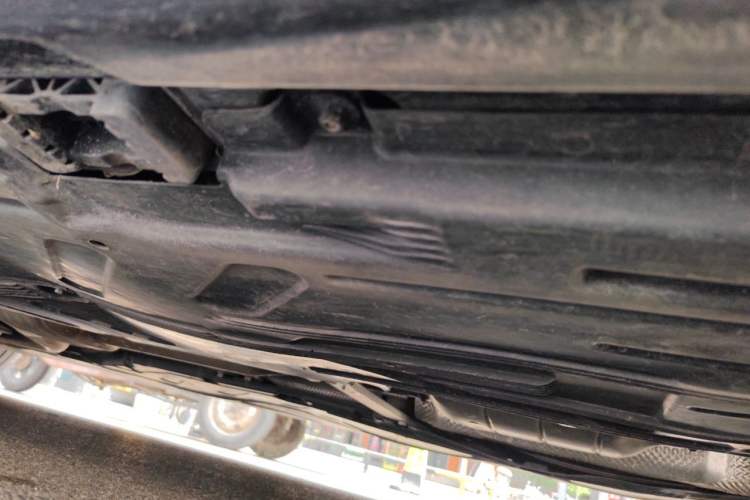 Used Mercedes-Benz E-Class 2021 E 260 L Sport Edition Chassis Rear Left