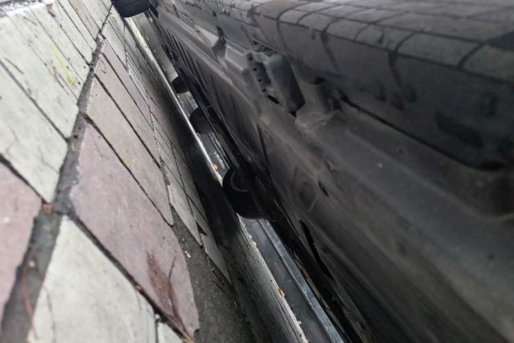 Used Mercedes-Benz E-Class 2021 E 300 L Premium Edition Chassis Rear Left