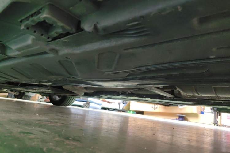 Used Mercedes-Benz E-Class 2021 E 300 L Sporty and Stylish Model Chassis Rear Left