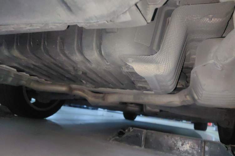 Used Mercedes-Benz E-Class 2021 E 300 L Sporty and Stylish Model Chassis Rear Right