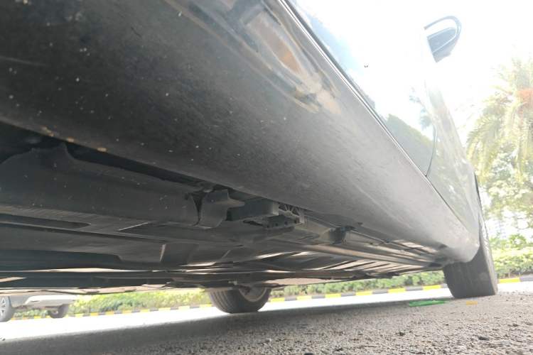 Used Mercedes-Benz E-Class 2021 E 300 L Premium Edition Chassis Rear Right