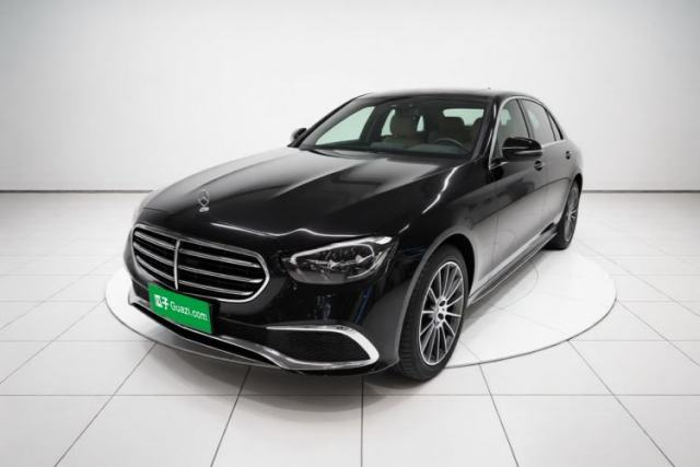 Ojetý Mercedes-Benz E-Class 2021 Restyled E 300 L Sporty and Stylish Edition