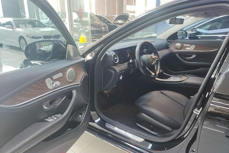 Used Mercedes-Benz E-Class 2021 Facelift E 300 L Stylish Edition Driver Seat