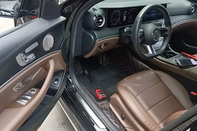 Used Mercedes-Benz E-Class 2021 Restyled E 300 L Sport Luxury Edition Driver Seat
