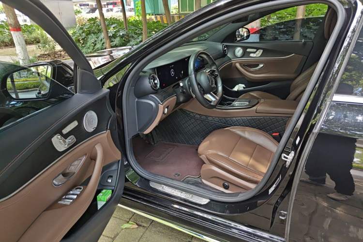 Used Mercedes-Benz E-Class 2021 E 300 L Sport Premium Edition Driver Seat
