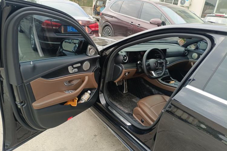 Used Mercedes-Benz E-Class 2021 Restyled E 300 L Sport Luxury Edition Driver Seat