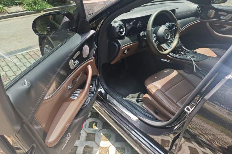 Used Mercedes-Benz E-Class 2021 Restyled E 300 L Sport Premium Edition Driver Seat