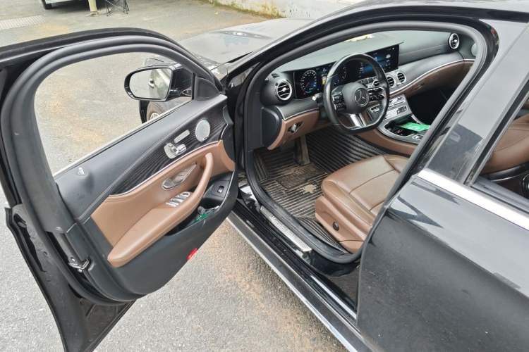 Used Mercedes-Benz E-Class 2021 E 300 L Sport Luxury Edition Driver Seat