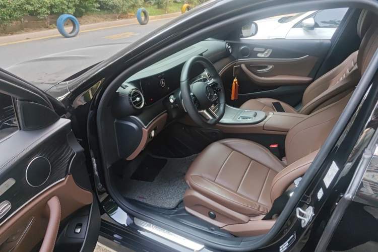 Used Mercedes-Benz E-Class 2021 Restyled E 300 L Sporty and Stylish Edition Driver Seat
