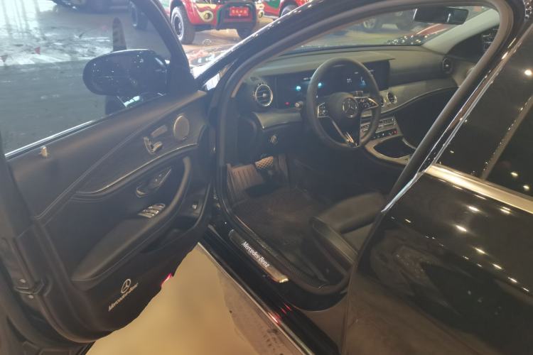 Used Mercedes-Benz E-Class 2021 E 260 L Driver Seat