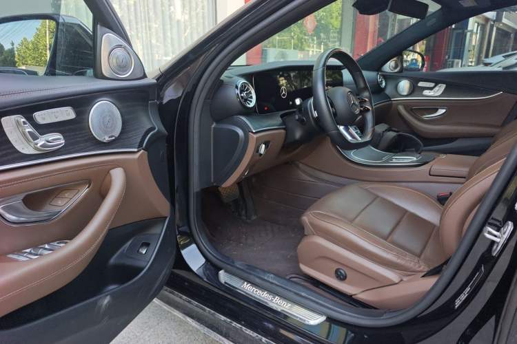 Used Mercedes-Benz E-Class 2021 E 300 L Sport Premium Edition Driver Seat
