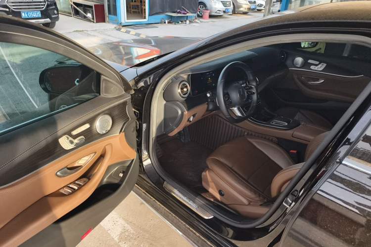 Used Mercedes-Benz E-Class 2021 E 300 L Sport Luxury Edition Driver Seat