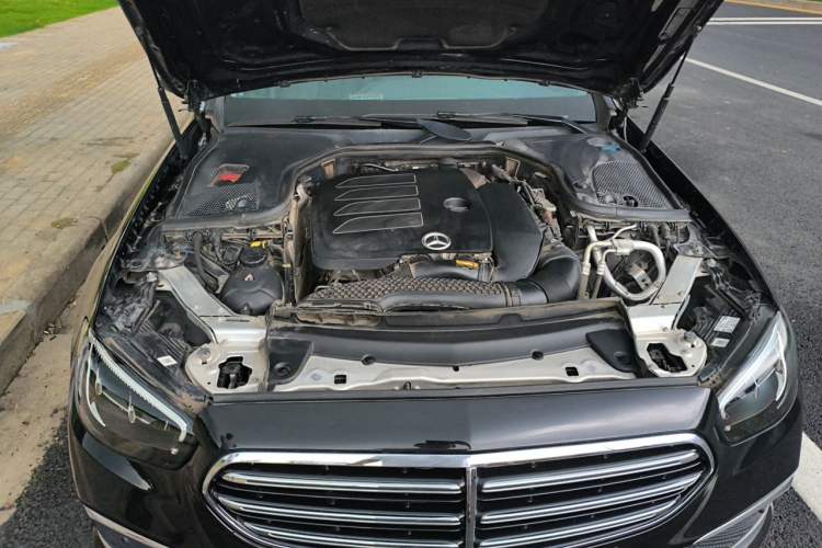 Used Mercedes-Benz E-Class 2021 Facelift E 260 L Engine Bay