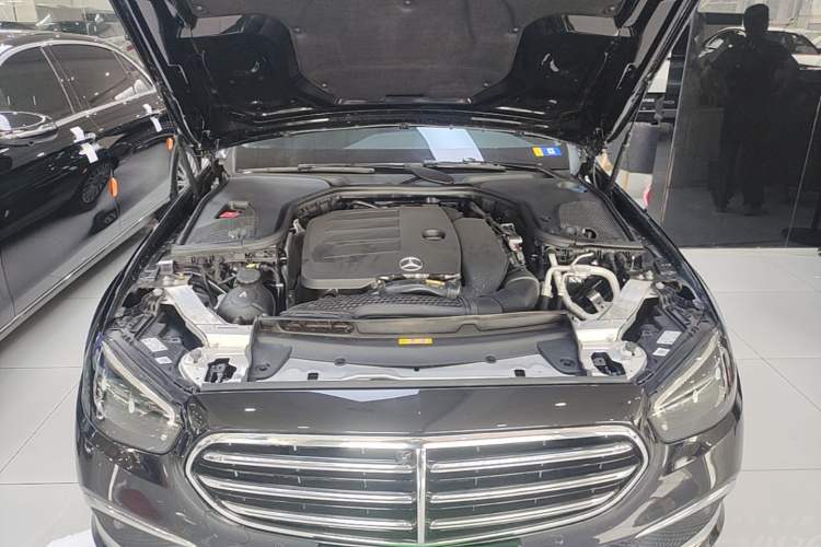 Used Mercedes-Benz E-Class 2021 Facelift E 300 L Stylish Edition Engine Bay