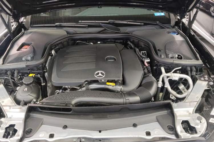 Used Mercedes-Benz E-Class 2021 Facelift E 260 L Sport Edition Engine Bay