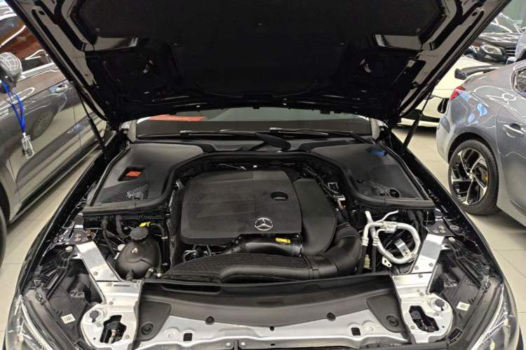 Used Mercedes-Benz E-Class 2021 Restyled E 300 L Luxury Edition Engine Bay
