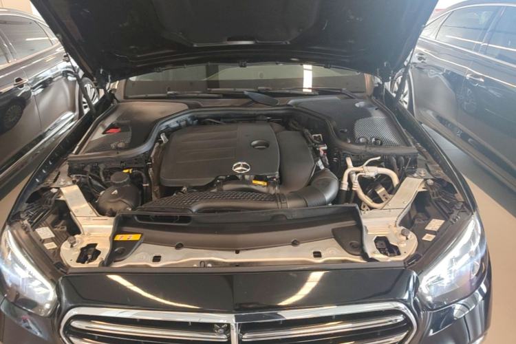 Used Mercedes-Benz E-Class 2021 Restyled E 300 L Luxury Edition Engine Bay