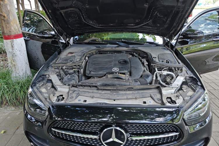 Used Mercedes-Benz E-Class 2021 E 300 L Sport Premium Edition Engine Bay