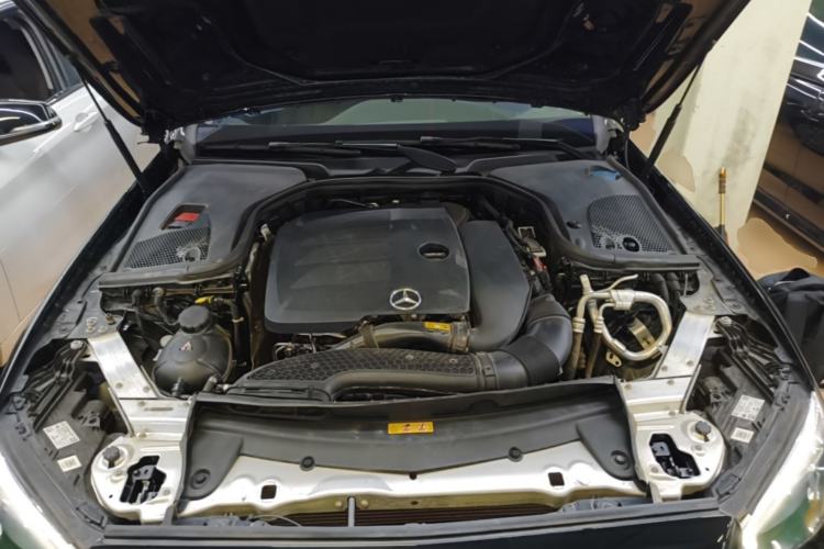 Used Mercedes-Benz E-Class 2021 Restyled E 300 L Luxury Edition Engine Bay