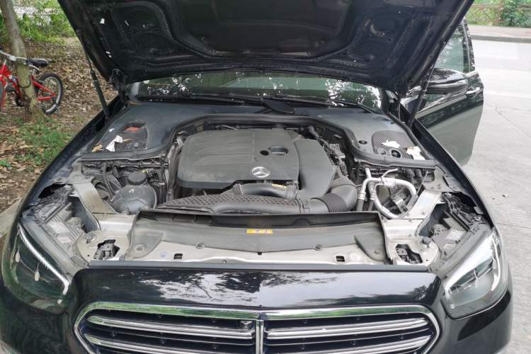Used Mercedes-Benz E-Class 2021 E 300 L Luxury Model Engine Bay
