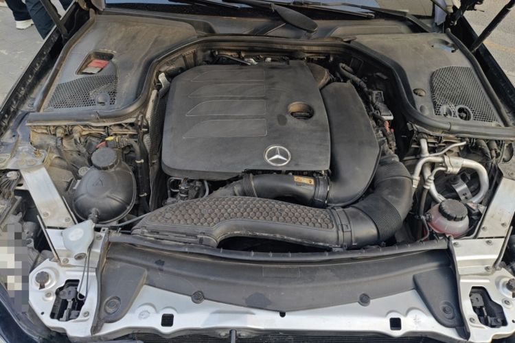 Used Mercedes-Benz E-Class 2021 E 260 L Engine Bay