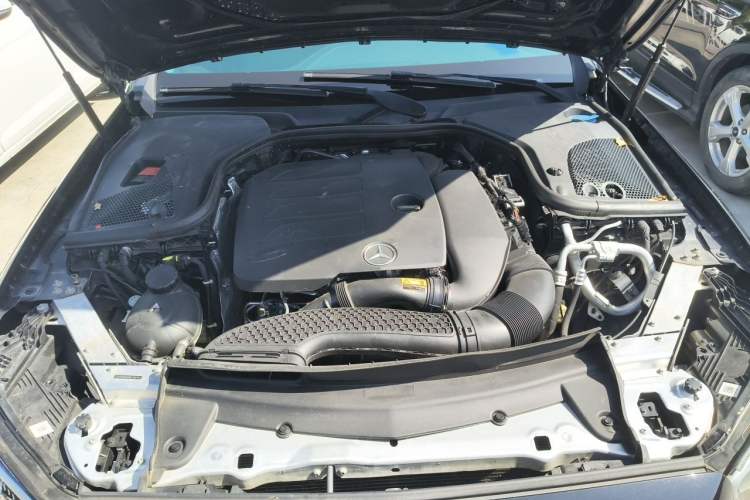 Used Mercedes-Benz E-Class 2021 Facelift E 260 L Engine Bay