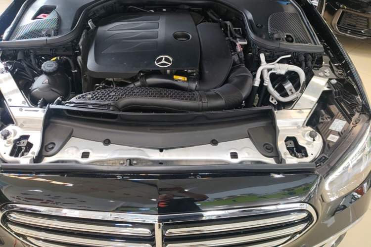 Used Mercedes-Benz E-Class 2021 Facelift E 260 L Sport Edition Engine Bay