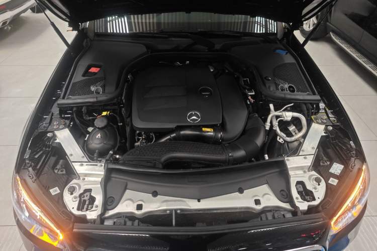 Used Mercedes-Benz E-Class 2021 Facelift E 260 L Engine Bay