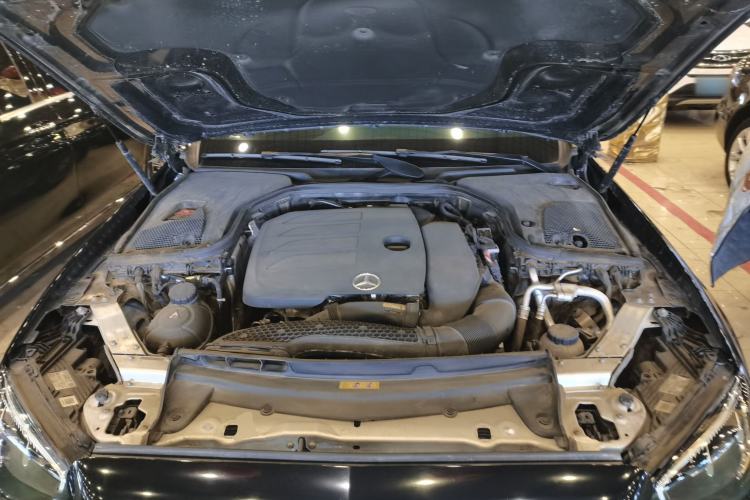 Used Mercedes-Benz E-Class 2021 E 260 L Engine Bay