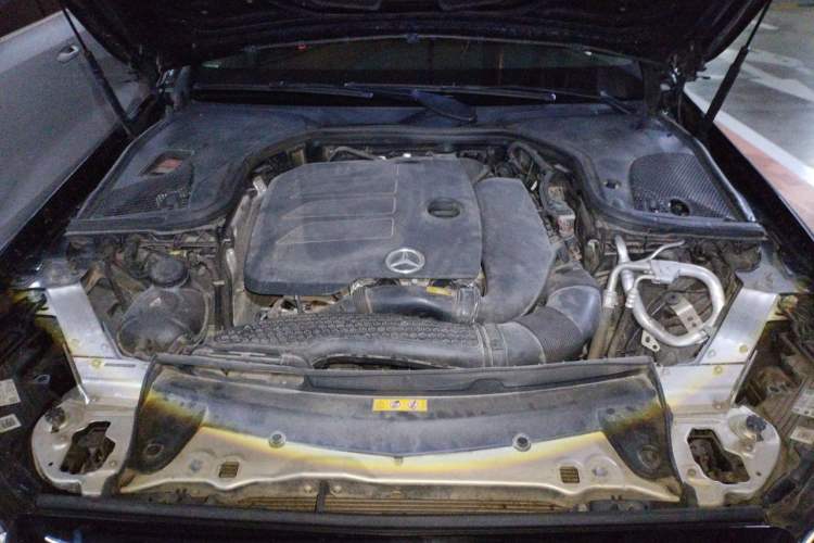 Used Mercedes-Benz E-Class 2021 E 300 L Sport Luxury Edition Engine Bay