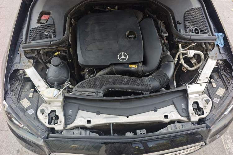 Used Mercedes-Benz E-Class 2021 E 300 L Sport Premium Edition Engine Bay