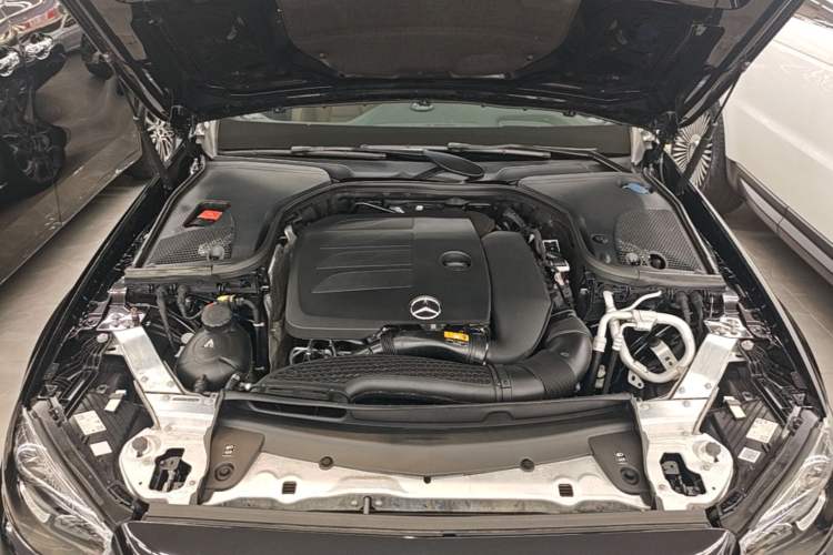 Used Mercedes-Benz E-Class 2021 E 300 L Sport Premium Edition Engine Bay