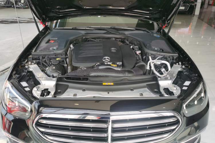 Used Mercedes-Benz E-Class 2021 Facelift E 260 L Engine Bay