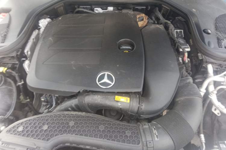 Used Mercedes-Benz E-Class 2021 E 300 Coupe Engine Bay