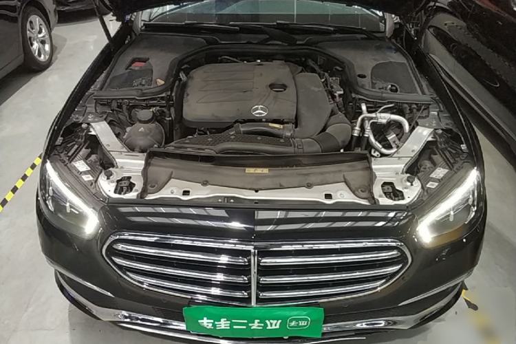 Used Mercedes-Benz E-Class 2021 Facelift E 260 L Engine Bay