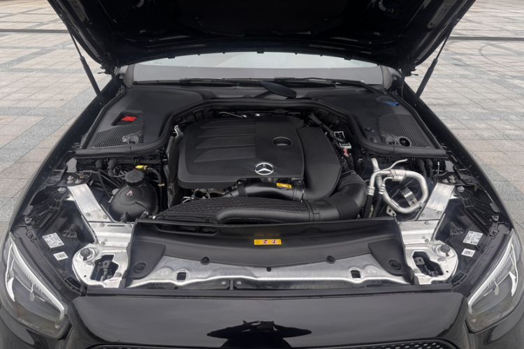 Used Mercedes-Benz E-Class 2021 Facelift E 260 L Sport Edition Engine Bay