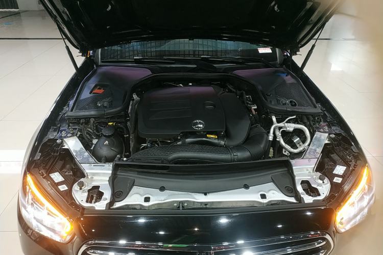Used Mercedes-Benz E-Class 2021 Restyled E 300 L Luxury Edition Engine Bay
