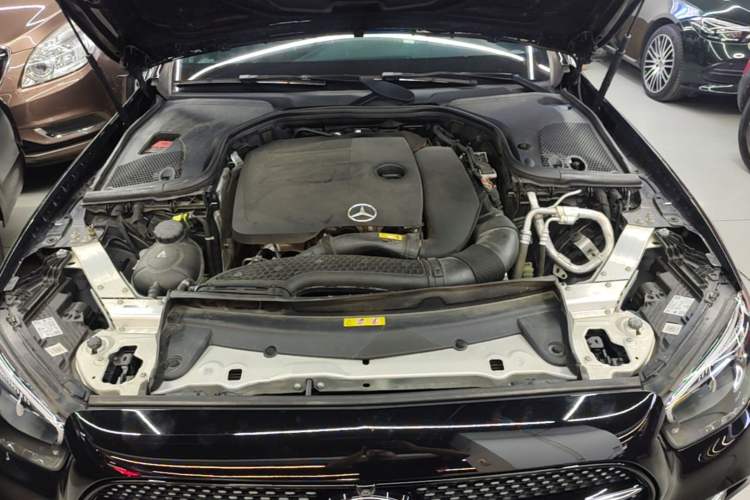 Used Mercedes-Benz E-Class 2021 E 300 L Sport Luxury Edition Engine Bay