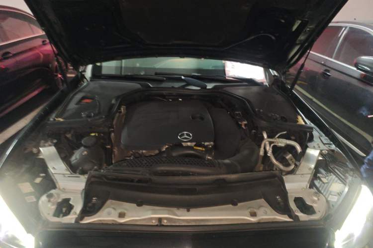 Used Mercedes-Benz E-Class 2021 E 300 L Premium Edition Engine Bay
