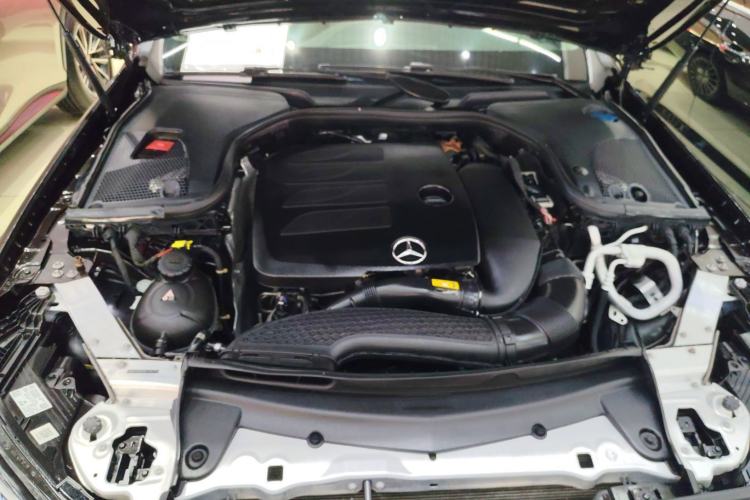 Used Mercedes-Benz E-Class 2021 Facelift E 260 L Engine Bay