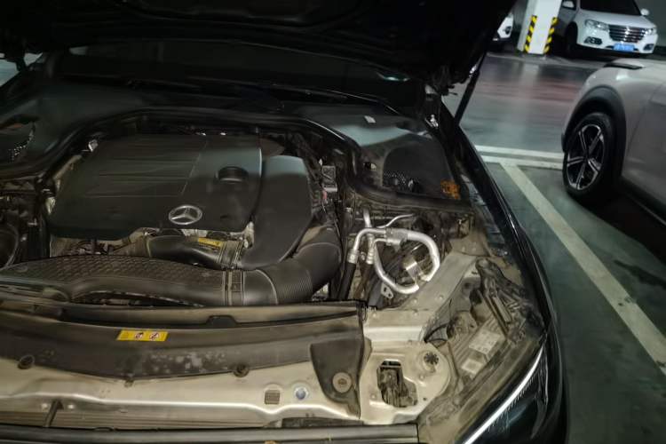Used Mercedes-Benz E-Class 2021 E 300 L Luxury Model Engine Bay Left