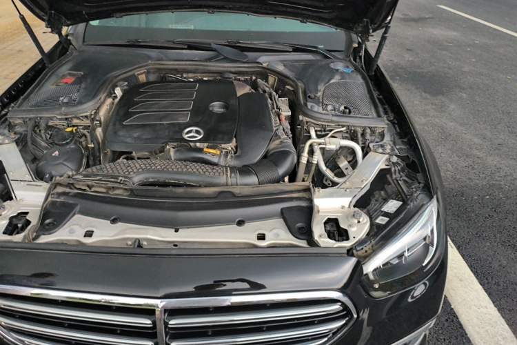 Used Mercedes-Benz E-Class 2021 Facelift E 260 L Engine Bay Left