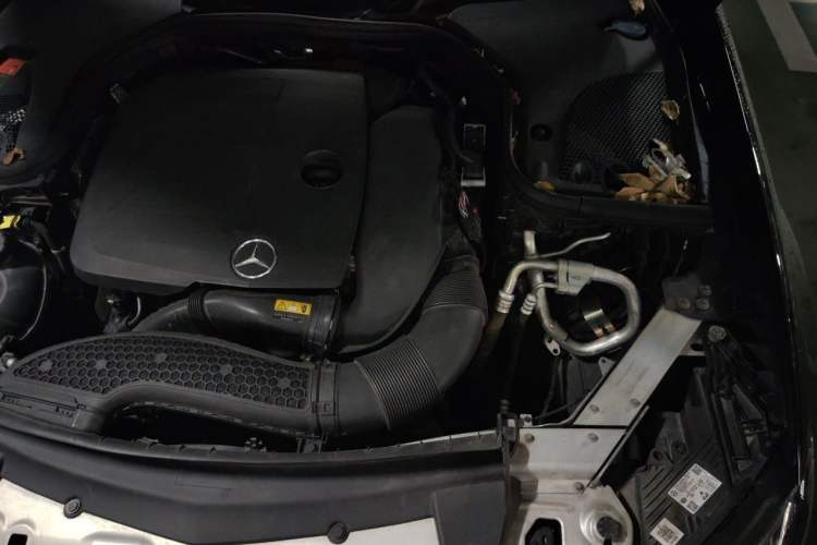 Used Mercedes-Benz E-Class 2021 E 300 L Luxury Model Engine Bay Left