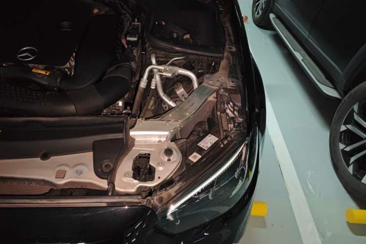 Used Mercedes-Benz E-Class 2021 E 300 L Sporty and Stylish Model Engine Bay Left