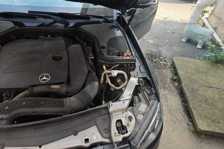 Used Mercedes-Benz E-Class 2021 E 300 L Luxury Model Engine Bay Left